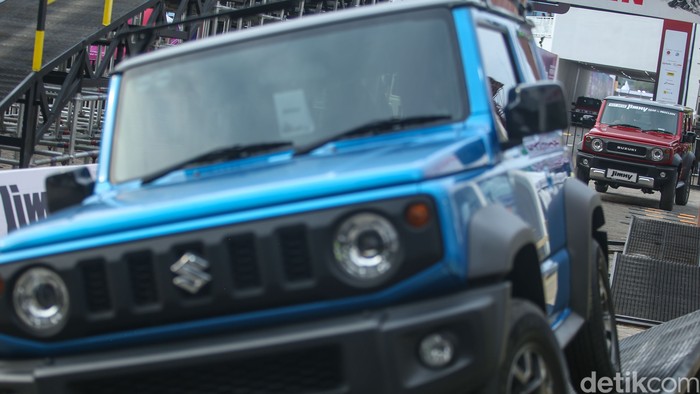 Menguji Ketangguhan Suzuki Jimny 5 Pintu di IIMS 2024