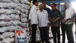 Momen Jokowi Cek Stok Beras di Gudang Bulog