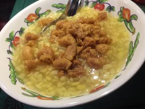 Bubur Hangat Ini Rasanya Manis, Namanya Lek Tau Suan
