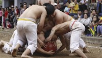 Selain itu gulat bola digelar untuk mempromosikan semangat seni bela diri.  