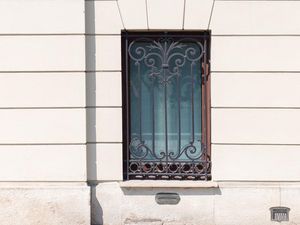 Ingat! 5 Tanda Jendela Rumah Harus Diganti