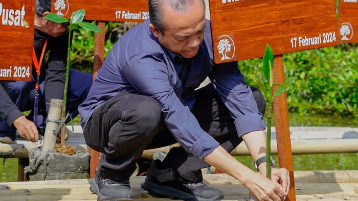 Acara penanaman mangrove untuk peringati Hari Pers Nasional (HPN) 2024.