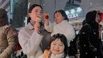 Cantiknya Alice Norin Jajan Dessert di Korea hingga Jepang