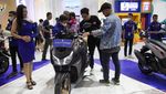 Antusiasme Pengunjung IIMS 2024 di Akhir Pekan