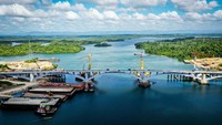 Proyek pembangunan jembatan duplikasi bentang pendek ini merupakan akses lanjutan dari bentang panjang.