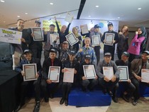 Salut! Belasan Anak Yatim-Tunanetra Surabaya Dapat Penghargaan Internasional