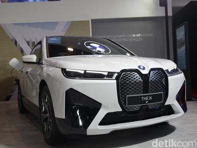 BMW Boyong 2 SUV Listrik di IIMS 2024