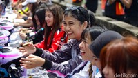Para drifter yang memeriahkan Indonesia Drift Series seperti Anindita Hidayat, Wendy Walters, Kayess, hingga Vonzy.