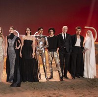 Para pemeran di film ‘Dune: Part Two’ berkumpul di Leicester Square, London, Inggris, untuk menghadiri pemutaran perdana film tersebut, Kamis (15/2/2024). Dengan gaya masing-masing yang memukau di karpet merah ‘padang pasir’, pemandangannya bak catwalk London Fashion Week yang juga sedang berlangsung. (Foto: Vianney Le Caer/Invision/AP)