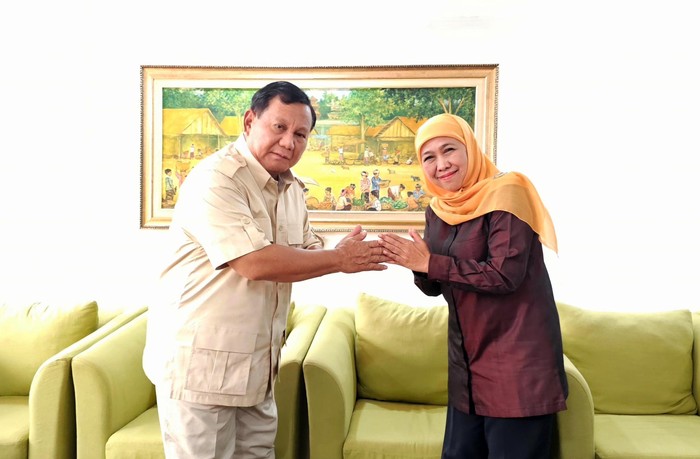 Khofifah bertemu Prabowo di Bandara Halim