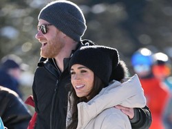 7 Foto Mesra Pangeran Harry dan Meghan Markle, Buktikan Tak Akan Terpisah