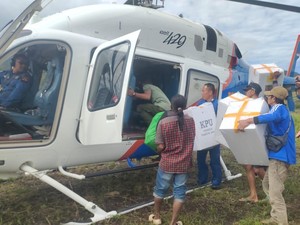 Polisi Kerahkan Helikopter Jemput Logistik Pemilu di Desa Terpencil Morut