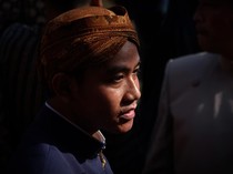 Pakai Beskap, Gibran Hadiri HUT Solo ke-279