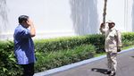 Momen SBY dan Prabowo Saling Hormat di Pacitan