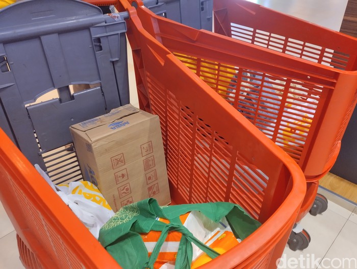 Transmart Full Day Sale bikin belanja bulanan banyak hematnya.