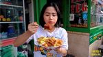 Momen Farida Nurhan Mukbang di Warteg, Lauknya Sampai Menggunung!