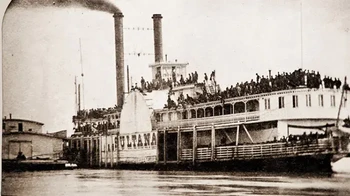 Ledakan kapal uap SS Sultana di dekat Memphis, Tennessee pada 27 April 1865 membawa sekitar 2.300 penumpang. Tiga dari empat ketel uap Sultana meledak sekitar pukul 2 pagi, dan bikin tenggelam. Korban tewas diperkirakan antara 1.500-1.800 penumpang.Setelah dilakukan penyelidikan, diperoleh kesimpulan bahwa ketinggian air di dalam boiler menyebabkan bencana ini. Awak kapal telah membebani kapal uap secara berlebihan ( daya dukung Sultana adalah 376) yang membuat situasi semakin buruk. Selain itu, penyelidikan menyebutkan bahwa salah satu dari empat boiler telah bocor beberapa hari sebelum kecelakaan, dan perbaikannya meragukan. Dampak gabungan dari faktor-faktor ini menyebabkan bencana yang tidak menguntungkan. Foto: Unbelivable Facts
