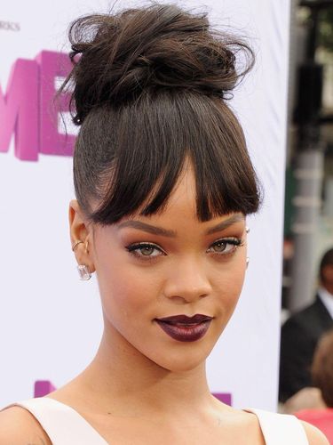 Gaya Rambut Messy Bun