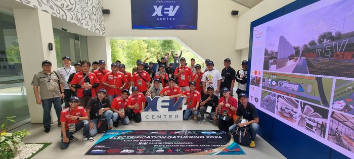 Komunitas AXIC Pelajari Teknologi xEV Toyota.