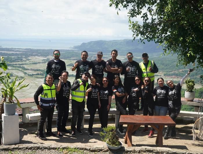 Komunitas Married Couples Motorbike Club (MCMC) gelar touring ke Geopark Ciletuh, Sukabumi, Jawa Barat.