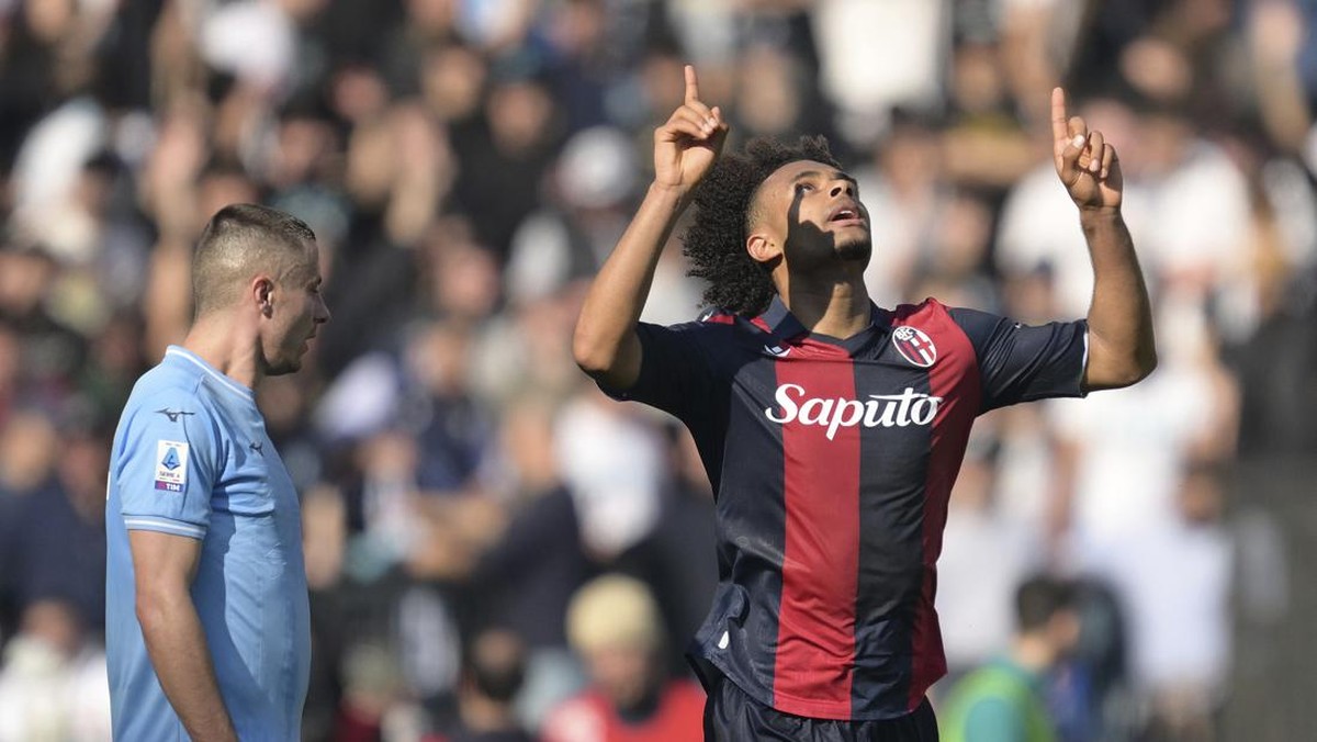Zirkzee dipanggil Timnas Belanda untuk berlaga di Euro 2024. Foto: AP/Alfredo Falcone/
