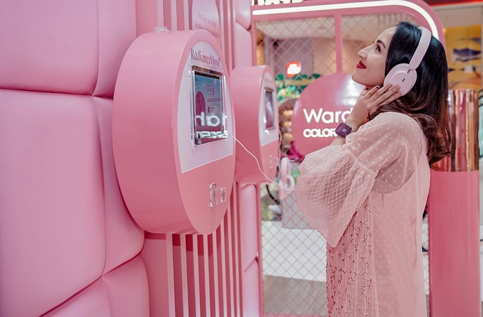 Pameran Industri Kecantikan Terus Tumbuh di 2024 Brand pelopor kosmetik halal Indonesia menghadirkan event pameran ‘Wardah Ever Glasting World’ yang menandai bangkit dan tumbuhnya industri kecantikan.
