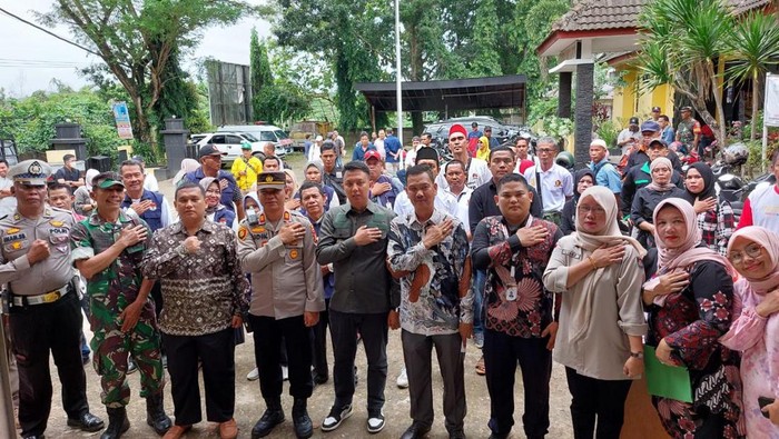 Petugas forkopimda rapat pleno di Kecamatan Gandus Palembang