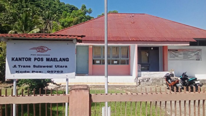 Kantor PT Pos Indonesia (Persero) di Desa Maelang, Kabupaten Bolmong, Sulawesi Utara (Sulut)