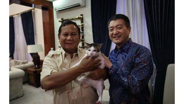 Prabowo berfoto bersama Lu Kang (instagram @prabowo)