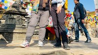 Bersama Dee Lestari di Swayambunath