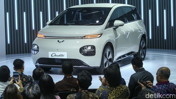 Wuling Cloud EV