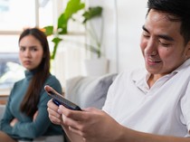 HP Jadi Biang Kerok Angka Kelahiran Turun? Pakar Bilang Gini