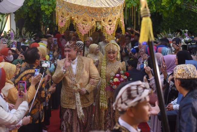 Acara pernikahan Radja dan Galuh, maharnya menjadi viral di TikTok