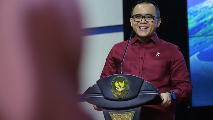Azwar Anas