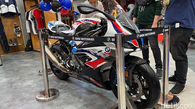 BMW S 1000 RR