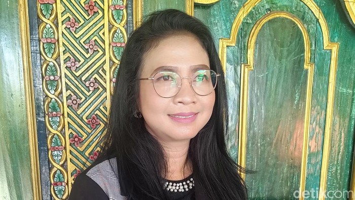 Caleg NasDem Banyuwangi yang diduga menarik kembali bantuan paving.