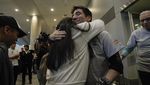 Orang Tua di Chile Bertemu Anak-anak Kandungnya yang Dicuri Sejak Lahir