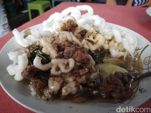 Docang Enak Racikan Ibu Wiwi di Cirebon Sudah Bertahan 25 tahun!