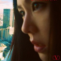 Creative Director Valentino, Pierpaolo Piccioli mengungkap bahwa dia memilih Jolin Tsai, Kaia Gerber, dan Son Ye Jin sebagai model karena menggambarkan koleksi L’École, dengan fokus pada femininitas. Foto: dok. Valentino