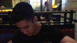 Gaya Mewah Verrel Bramasta Saat Nikmati Steak hingga Floating Breakfast
