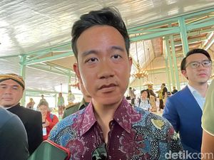 Terlambat Hadiri Jumenengan Mangkunegara X, Gibran Minta Maaf