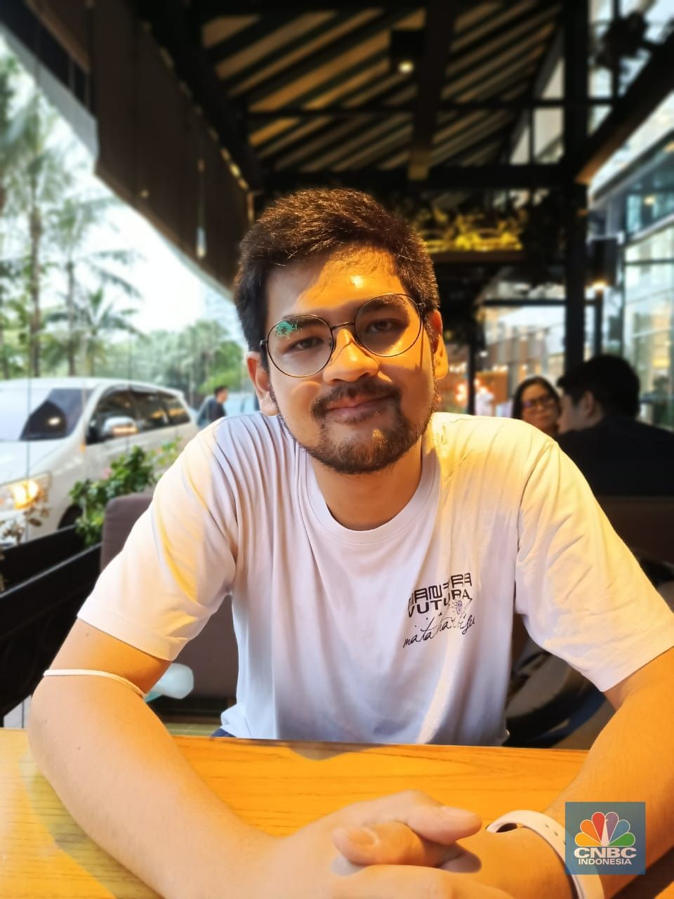 Infinix Hot 40 Pro Infinix Hot 40 Pro
