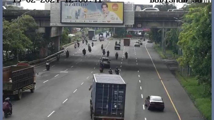 jalanan surabaya lancar