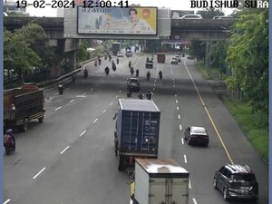 Sempat Macet Horor di Bundaran Waru gegara Bus Mogok, Lalin Kembali Lancar