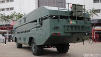 M3I adalah kendaraan amfibi yang dikembangkan oleh perusahaan Jerman, Eisenwerke Kaiserslautern, lalu sejak 2002 dibuat oleh General Dynamics European Land System. Dia memiliki panjang 13,03 meter, lebar 3,35 meter, dan tinggi 3,97 meter.  