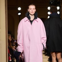 Coach meluncurkan koleksi Fall 2024 melalui sebuah pertunjukan runway di The James B. Duke House. Coach mengkontekstualisasikan kembali warisan New York yang autentik dan kemewahan Coach yang dikonsep ulang berdasarkan generasi masa kini. Foto: Dok. Coach.