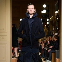 Coach meluncurkan koleksi Fall 2024 melalui sebuah pertunjukan runway di The James B. Duke House. Coach mengkontekstualisasikan kembali warisan New York yang autentik dan kemewahan Coach yang dikonsep ulang berdasarkan generasi masa kini. Foto: Dok. Coach.