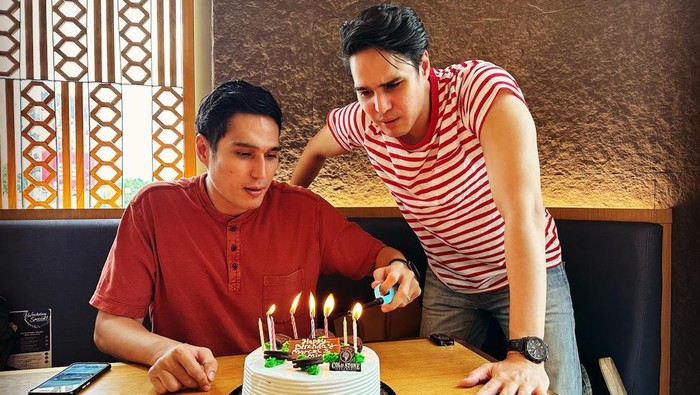 Mischa Chandrawinata dan Marcel Chandrawinata