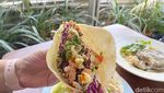 Nongkrong Makan Taco dan Mamas Loco di Resto Rumahan
