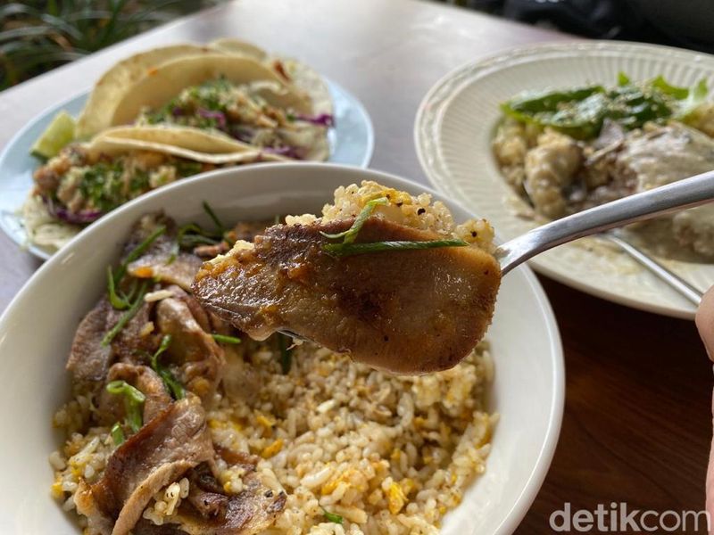 Plate Palate : Sedapnya Mama's Loco dan Nasgor Lidah ala Rumahan